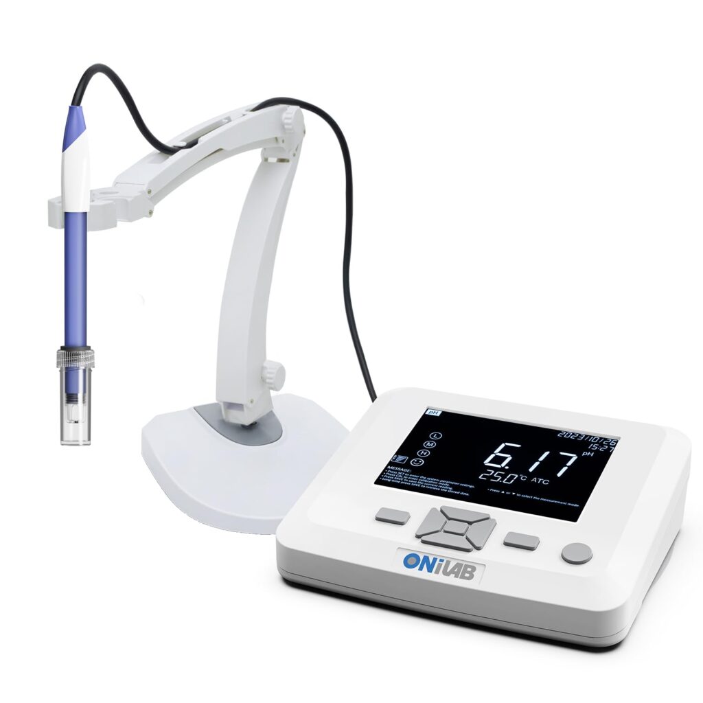 ONiLAB benchtop pH meter with 3-in-1 pH/temperature electrode and IP54 spill-proof housing