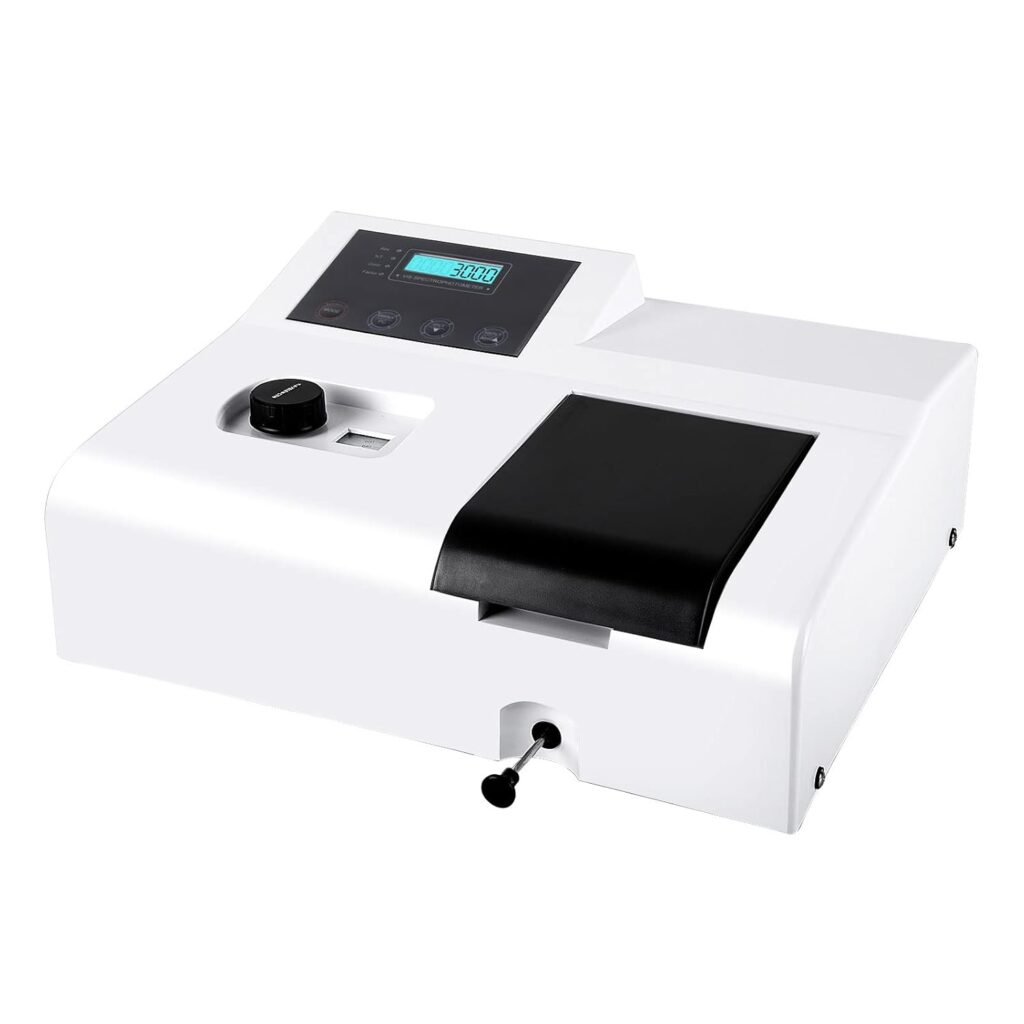GOYOJO 721 laboratory spectrophotometer used for routine absorbance measurements in a chemistry laboratory